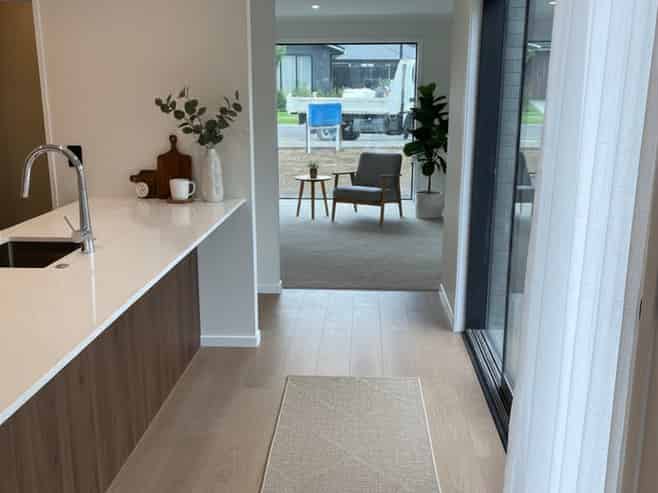 92 Metoriti Cres, Paerata
