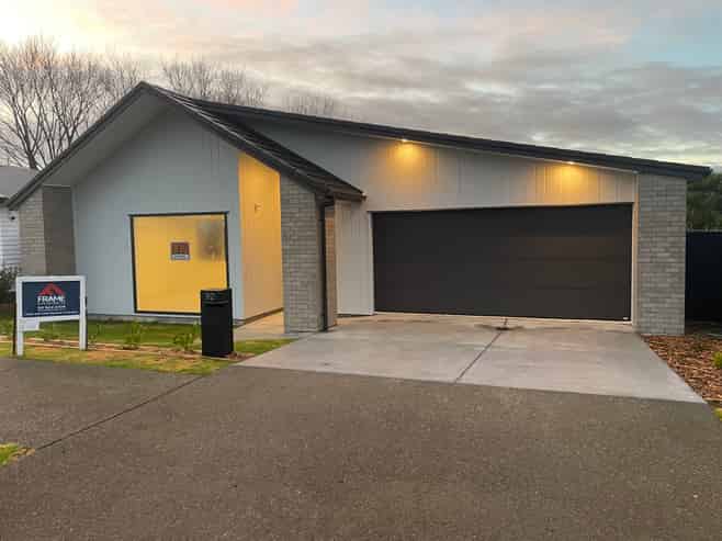 92 Metoriti Cres, Paerata