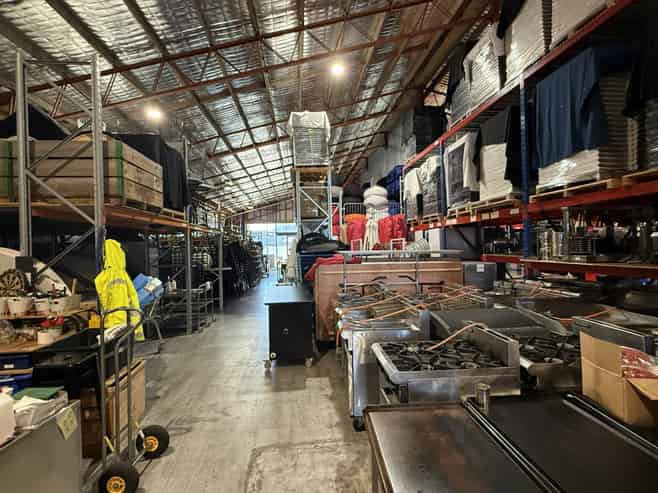 HIGH-PROFILE INDUSTRIAL ON ROSEBANK
