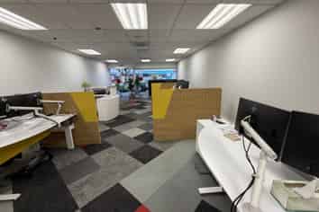 Prime High Street office/retail