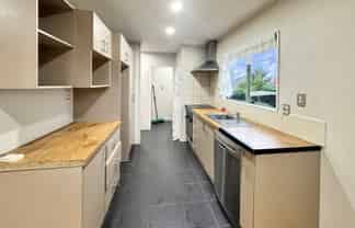 3214 Great North Road, New Lynn