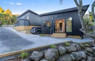 Units 1 an/10A Awanui Street, Merrilands
