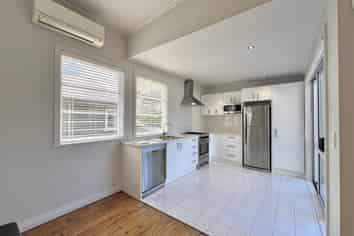 44 Larchwood Avenue, Westmere