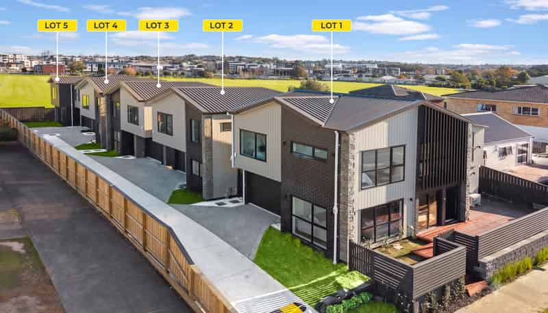 31B Akoranga Drive, Northcote