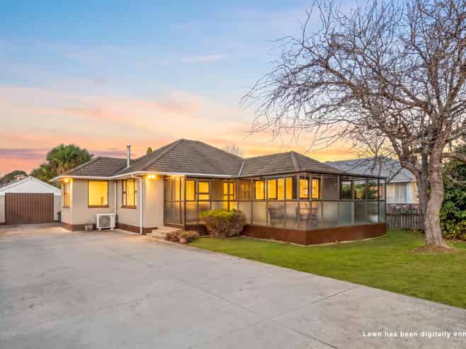 68 Russley Road, Russley