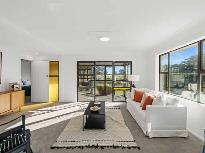 68 Russley Road, Russley