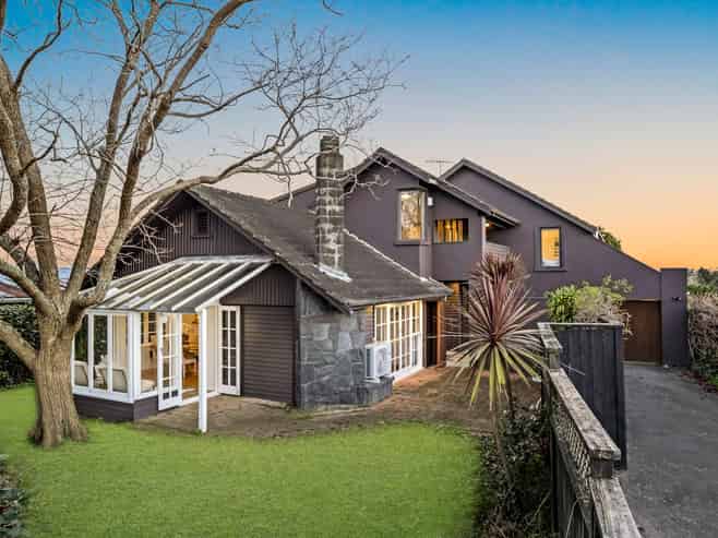 5 Kempthorne Crescent, Mission Bay