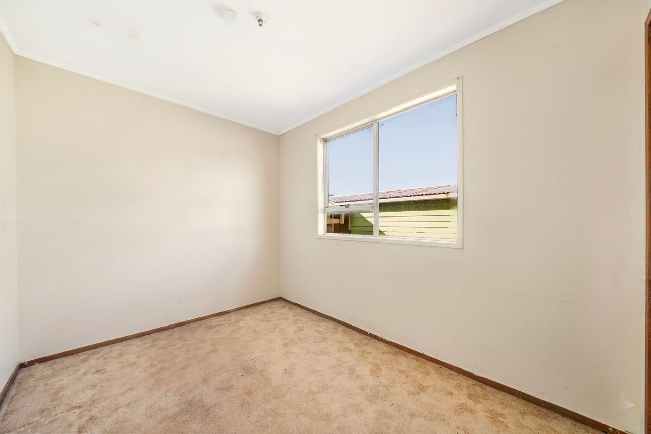 On the Market after 37 Years! - Fler