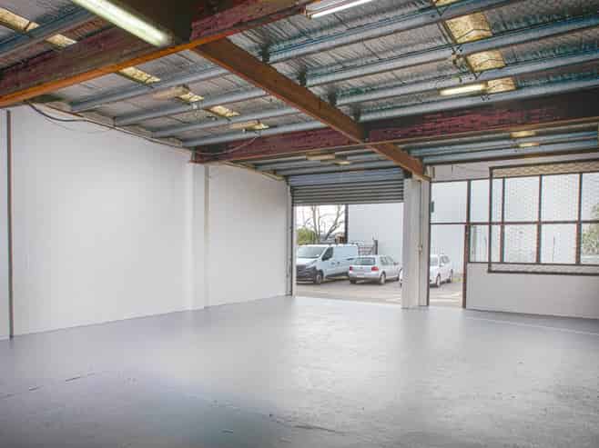 TRADESMAN'S WORKSHOP
