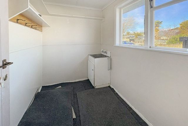 TAUMARUNUI - 3 BEDROOMS - Mai multe