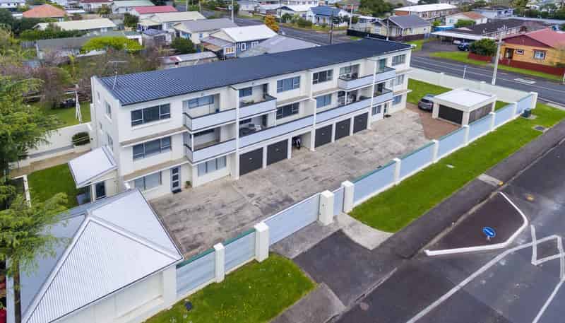 15 Luke Street, Otahuhu