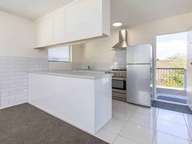 TEN APARTMENTS IN THAB ZONE WITH RC FOR SIX MORE
