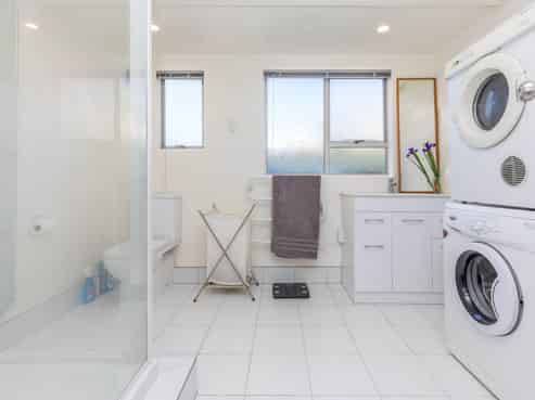 10 APARTMENTS IN THAB ZONE WITH RC FOR SIX MORE
