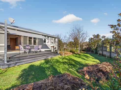 17 Naples Street, Martinborough