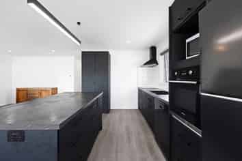 11A Knightsbridge Place, Dinsdale