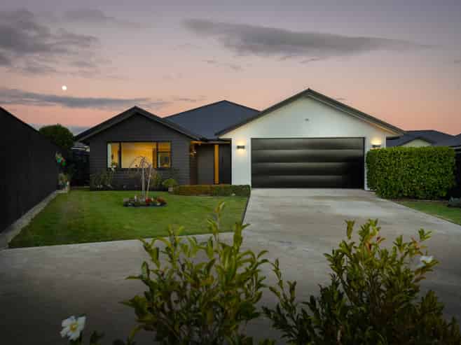 12 Huffington Place, Feilding