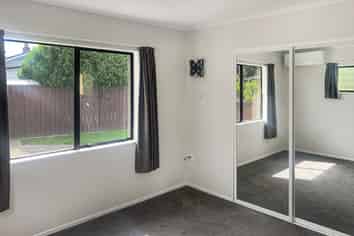 2/1002 Southland Road, Raureka