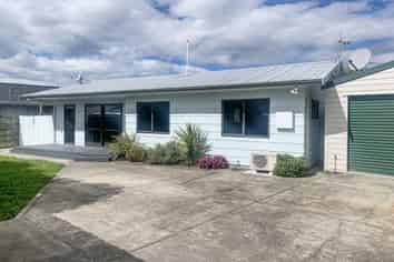 2/1002 Southland Road, Raureka