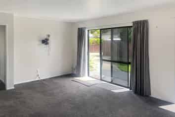 2/1002 Southland Road, Raureka