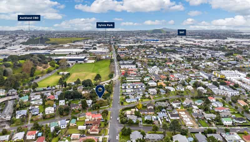 16 New Brighton Road, Mount Wellington