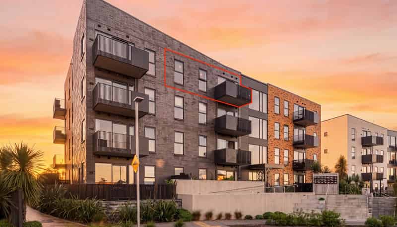 301/2 Rauroa Lane, Hobsonville