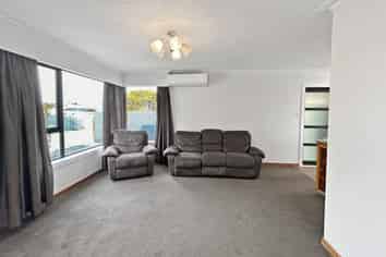 2/277 Nelson Street, Strathern