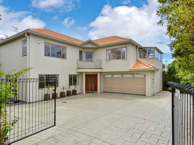4B Tui Street, Torbay
