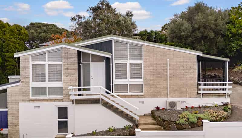 2/28 Vale Road, St Heliers