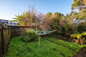 2/1 Claude Brookes Drive, Henderson