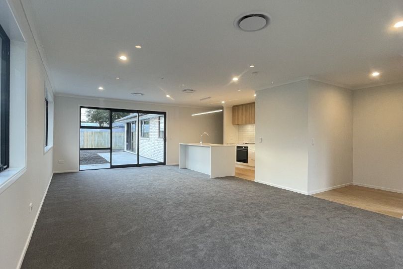 Brand New Family Home – Stylish, Spacious & Ready to Move In! - Ansicht 3