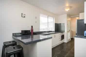 37A Peter Hall Drive, Kelvin Grove