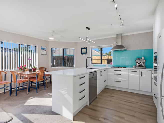 293 Gravatt Road, Papamoa