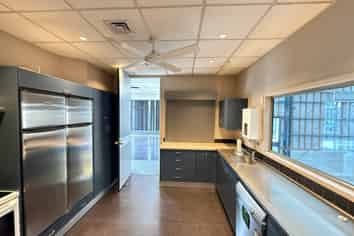 Bright & Lively Office Opportunity