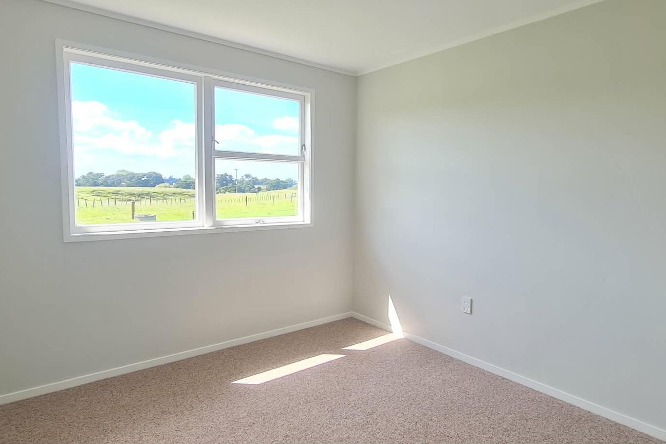 Freshly Redecorated and Located just 2.5km from Town - Więcej