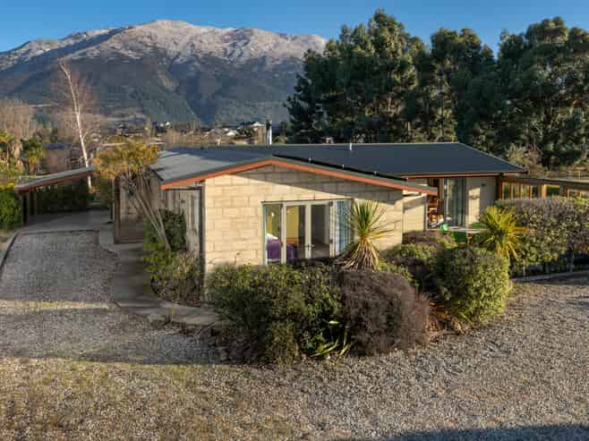 22 Sam John Place, Lake Hawea