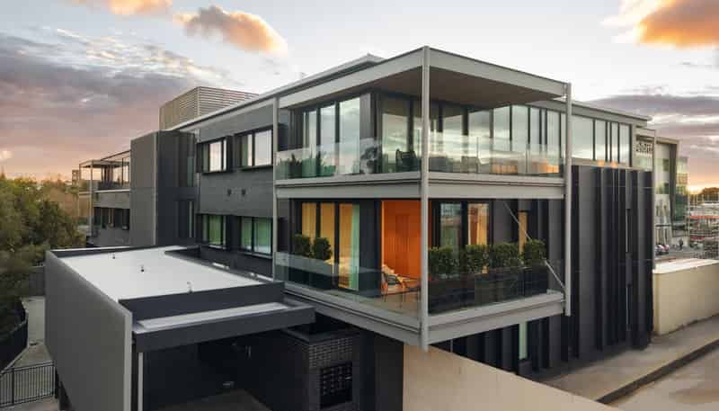 205/1 Clyde Street, Hamilton East