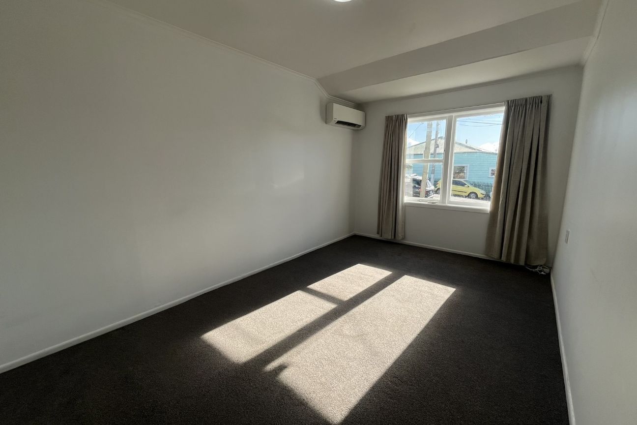 Two Bedrooms, Berhampore - Aanzicht 2