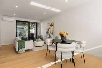 3/152 The Parade, Island Bay
