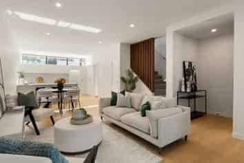 3/152 The Parade, Island Bay
