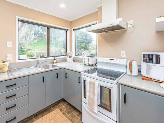 93 Parsons Street, Springvale