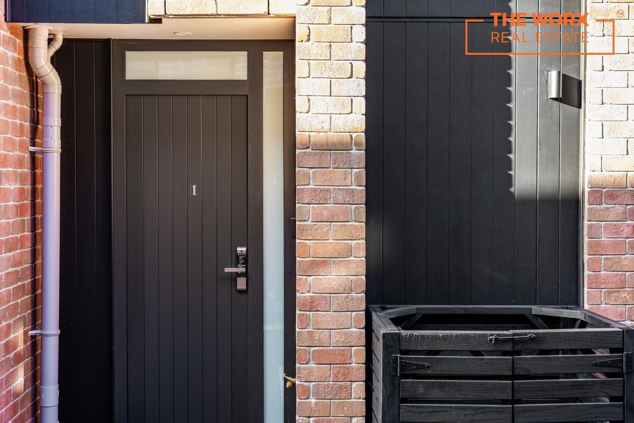 Contemporary Living with Premium Finishes - View 6