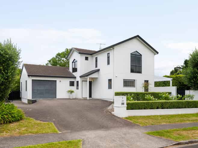35 Keswick Crescent, Huntington