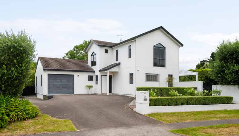 35 Keswick Crescent, Huntington