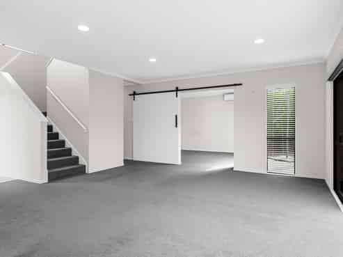 35 Keswick Crescent, Huntington