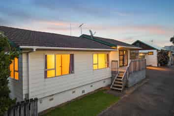 73 Red Beach Road, Red Beach