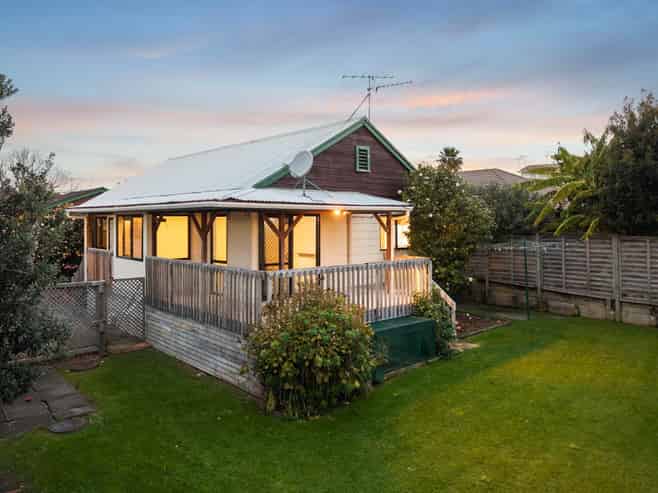 73 Red Beach Road, Red Beach