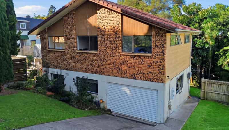 142 Weatherly Road, Torbay