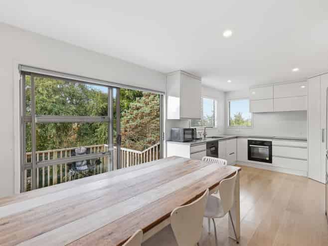 142 Weatherly Road, Browns Bay