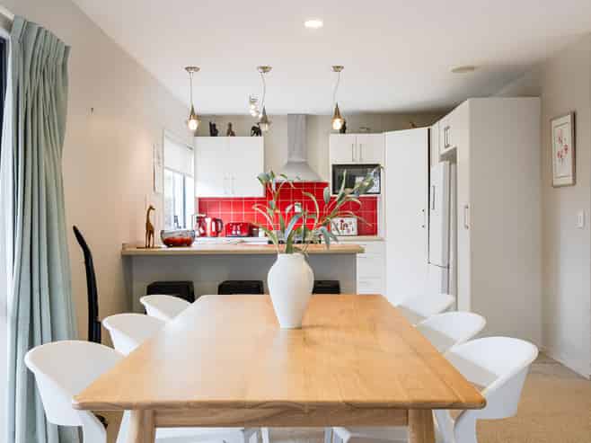 10B Elliston Crescent, Stanmore Bay