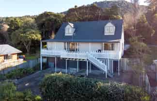 17 Mountain Road, Western Heights